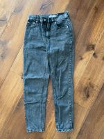 Pull & Bear Mom Jeans High Waist grau schwarz 34 XS Bayern - Vaterstetten Vorschau