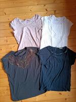 Vier schicke elegante T-Shirts Kleiderpaket Glitzer Spitze Gr.S Niedersachsen - Vechta Vorschau