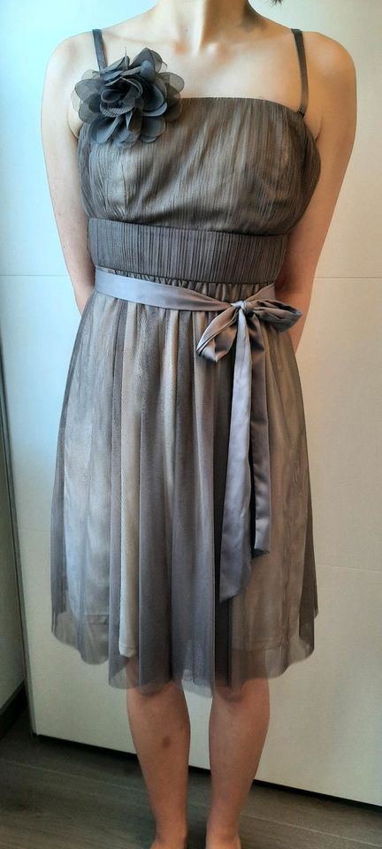 #Abiball #Cocktailkleid #Esprit #taupe #Kleid #S in Lüdenscheid