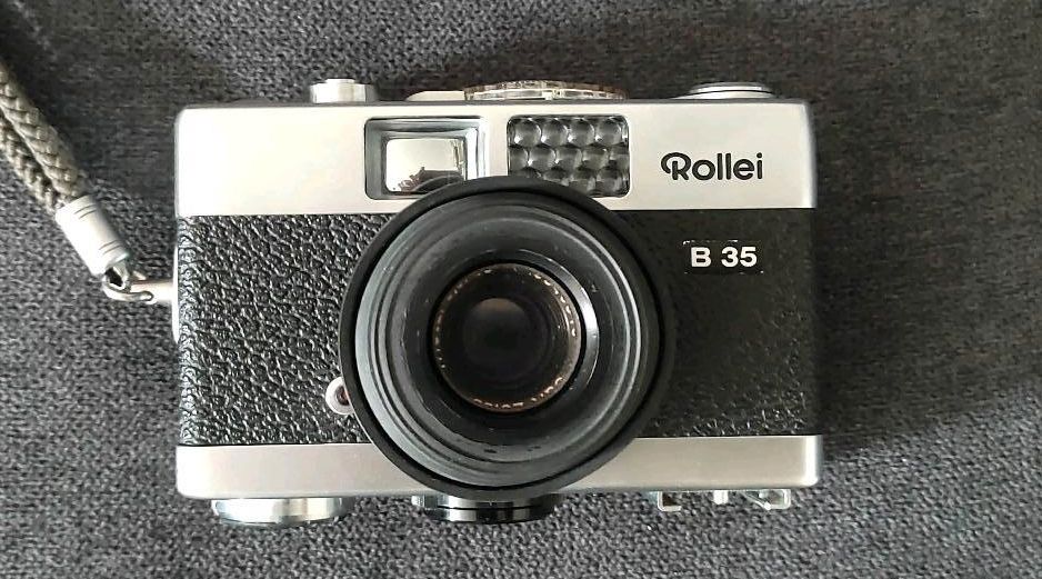Fotoapparat Kamera Rollei B35 mit Carl Zeiss Triotar 3.5/40 in Thurnau