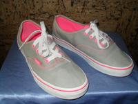 Original Vans “Off the Wall”, Gr. US 7,5 Gr. EUR 38, grau-pink Niedersachsen - Zeven Vorschau