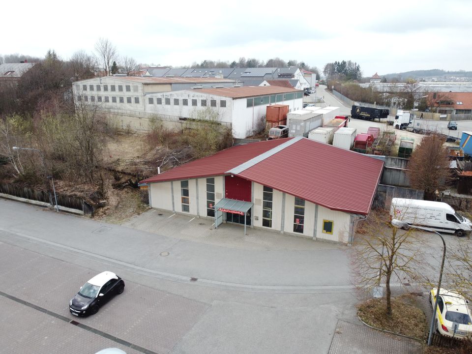 Vielseitig nutzbare Gewerbehalle mit flexibler Grundrissgestaltung sowie Be- und Entladeanfahrt. in Ergoldsbach