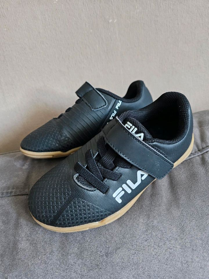 Fußballschuhe hallenschuhe Fila sportschuhe helle Sohle in Salzgitter