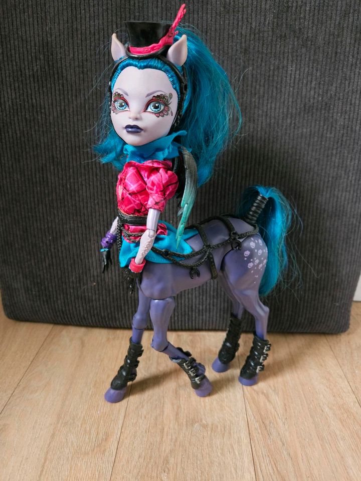 Monster High Puppe in Marl