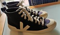 Veja Canvas, Gr. 39, dunkelblau (wie Chucks) Hamburg-Nord - Hamburg Eppendorf Vorschau