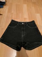 H&M schwarze kurze Hose mir weißen Nähten Niedersachsen - Buchholz in der Nordheide Vorschau