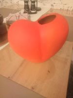 Vase Keramik Herzform rot Blumenvase Herz für Valentinstag Nordrhein-Westfalen - Kerpen Vorschau