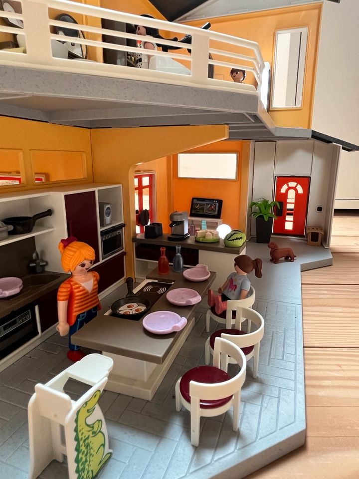 Playmobil City Life Haus Küche Wohnzimmer Spielhaus in Waging am See