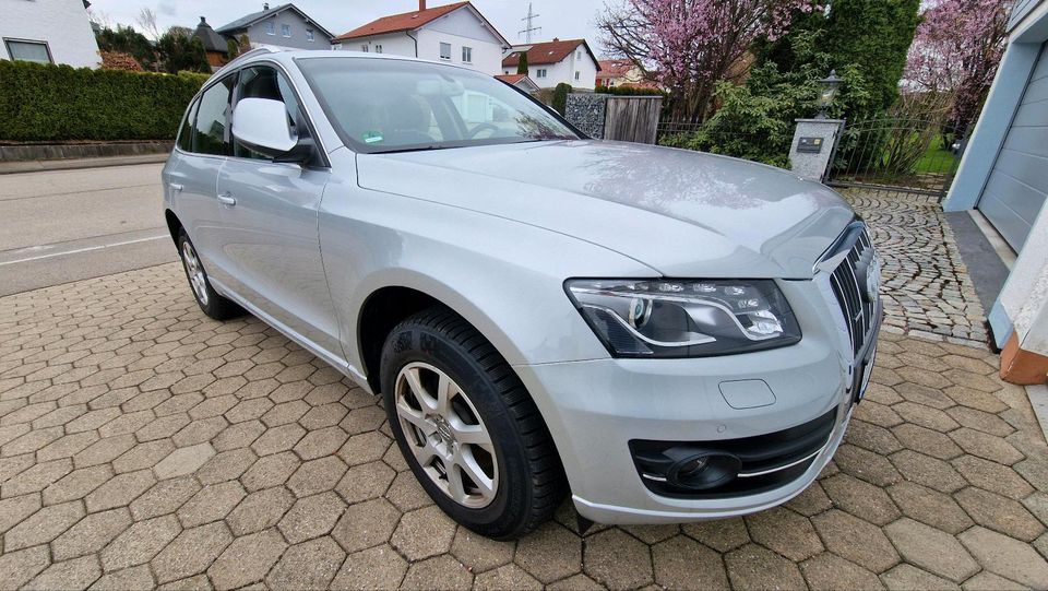 Audi Q5 2.0 TDI 177PS *Quattro* *AHK, Automatik,...* in Waltenhofen