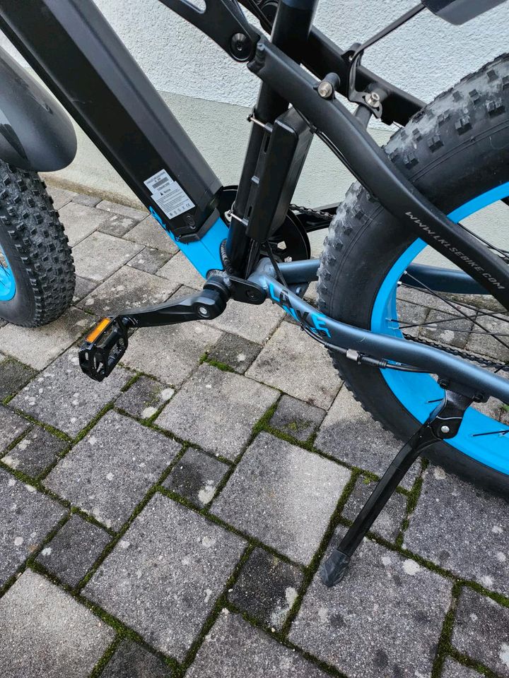 E - Fatbike mit Nummernschild in Heiligenstadt