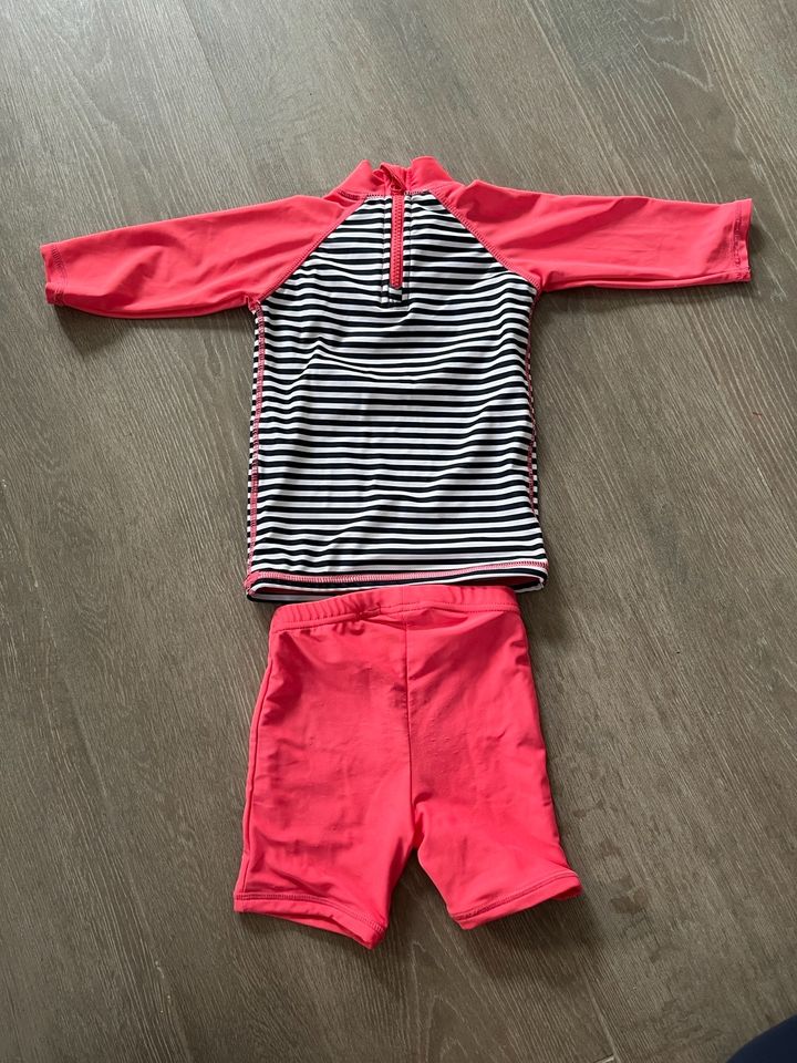 Baby UV Schwimmkleidung Set Shirt & Hose in 86/92 in Mahlberg