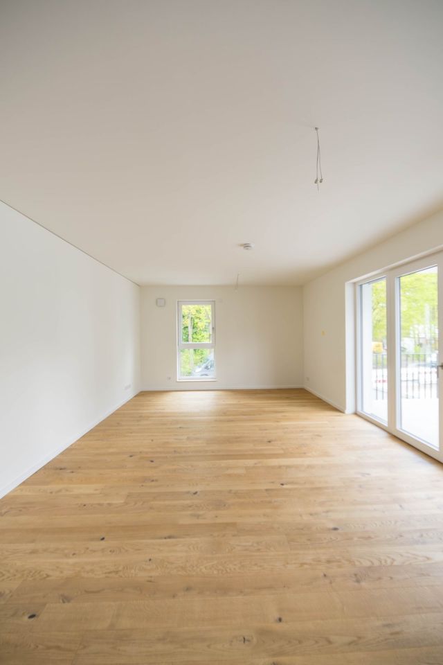 Erstbezug ab 01.07. moderne 3-Zimmer Mietwohnung Speckgürtel Berlin mit Balkon und TG in Königs Wusterhausen