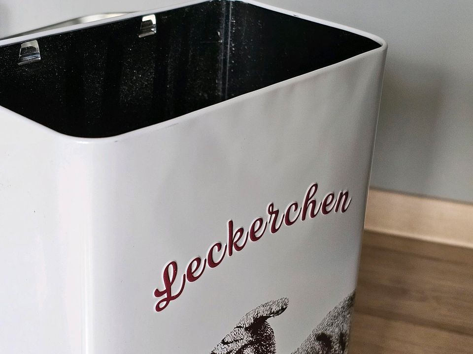 Steiff Hunde Leckerchen Blechdose | 24x16x9,5 cm Hund Futter Dose in Mülheim (Ruhr)