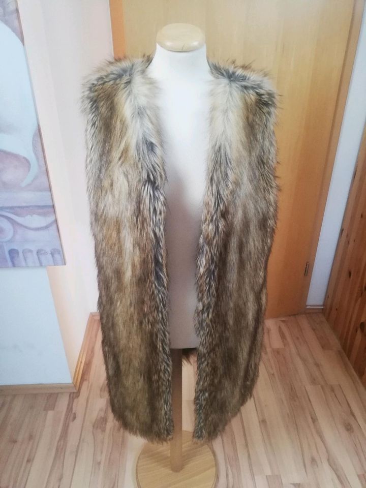 Marc Cain Elegante Weste Braun Grösse 40 fake fur Wie Neu in Unterschleißheim