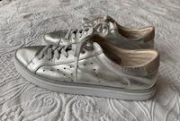 Sneaker Silber 40 Leder Berlin - Steglitz Vorschau