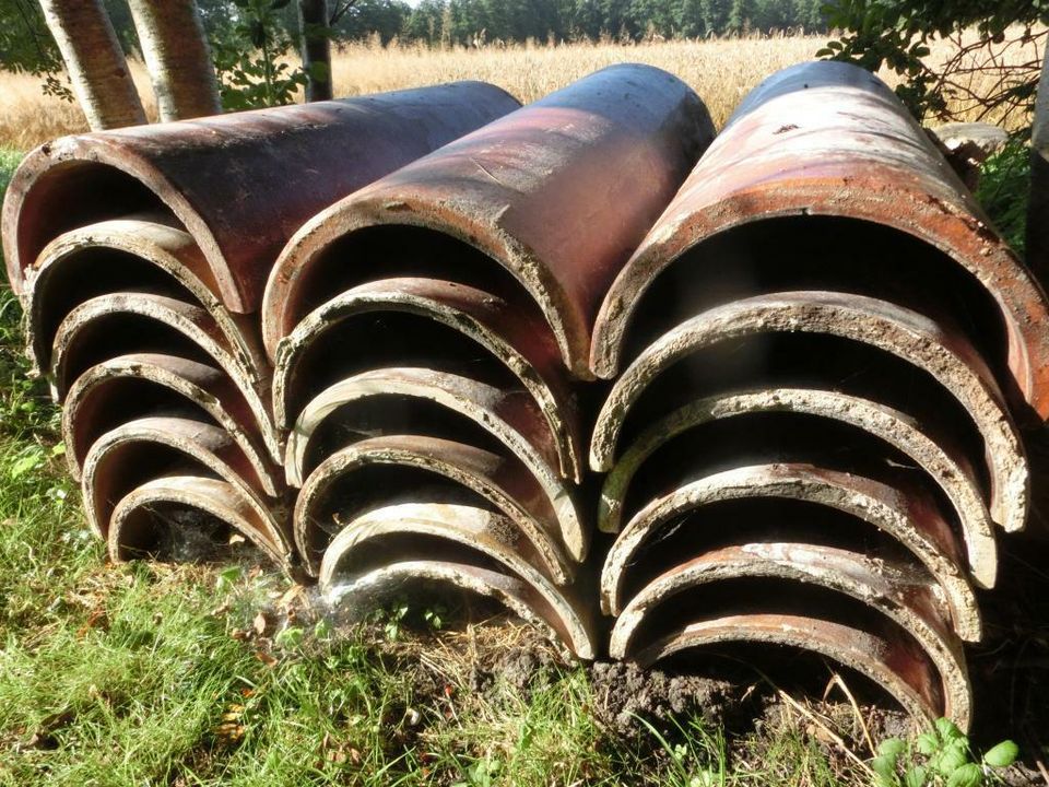 Futtertröge aus Stein mit Emaillebezug innen 100x30 in Zeven