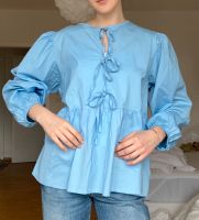 Bluse mit Schleifen und Peplum wie von Ganni babyblau neu Düsseldorf - Wersten Vorschau