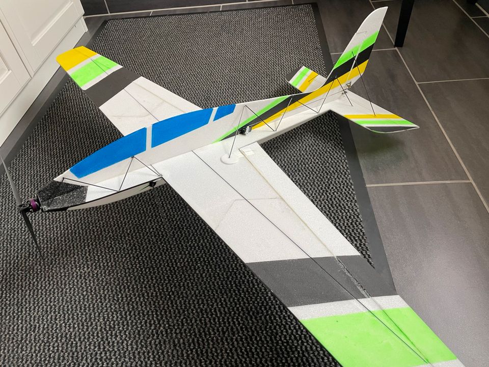 Depron Fox Indoor Segler Modellflugzeug Modellflieger in Bad Dürrheim