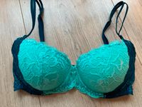 Victoria's Secret BH türkis dunkelblaue Spitze 32DD Nordrhein-Westfalen - Brühl Vorschau