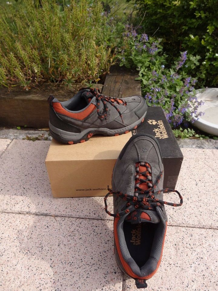 Jack Wolfskin Wanderschuhe Gr. 39,5, grau, neuwertig! in Scharbeutz