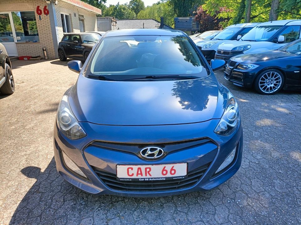 Hyundai i30 / Einparkhilfe / 2. Hand / Sauber / in Buxtehude