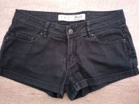 Jeans Shorts schwarz Größe 36 Hessen - Gersfeld Vorschau