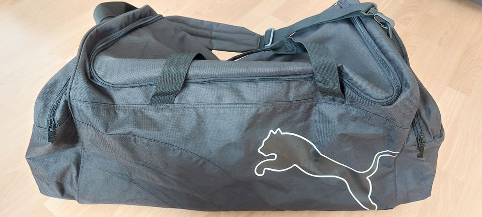 große Puma Sporttasche in Münster