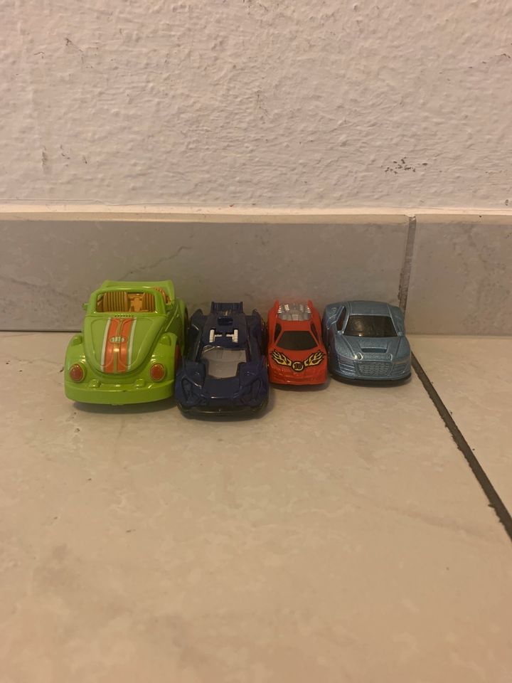 4 Stuck Zurückzieh Autos Kinder Spielzeug  Auto in Schönaich