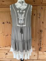 Tredy, Kleid, Stufenkleid, Tunika, grün, ärmellos, Gr. 2 (42) Nordrhein-Westfalen - Gelsenkirchen Vorschau