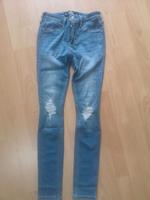 Jeanshose von "HOLLISTER" Blau in der Gr. S siehe Bilder Nordrhein-Westfalen - Krefeld Vorschau
