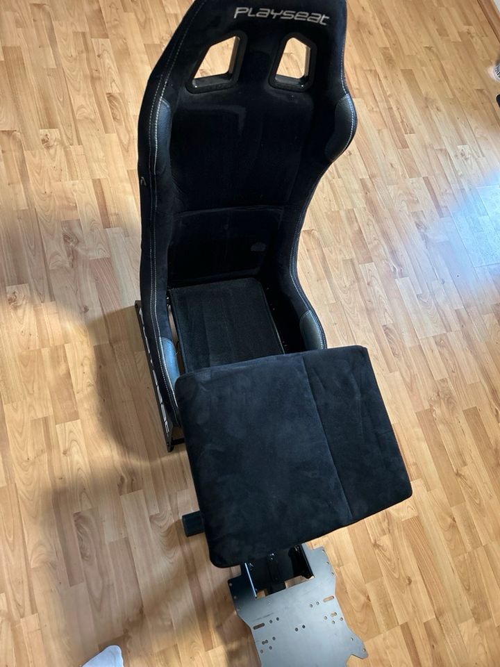 Playseat Evolution Alcantara in Buchen (Odenwald)