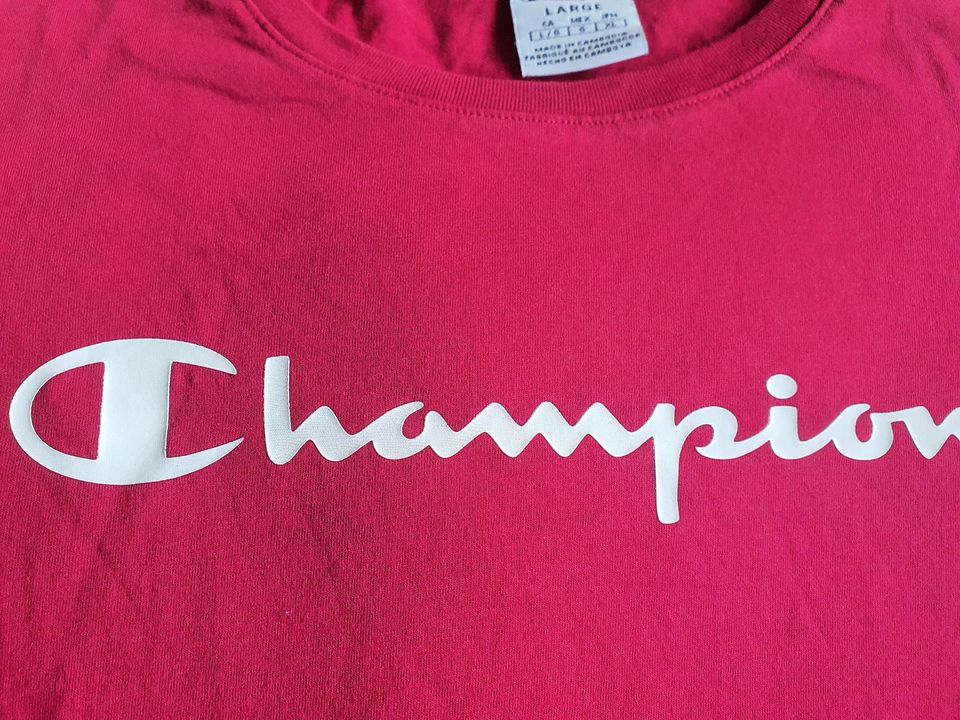 Champion Shirt in L,neu in Varel