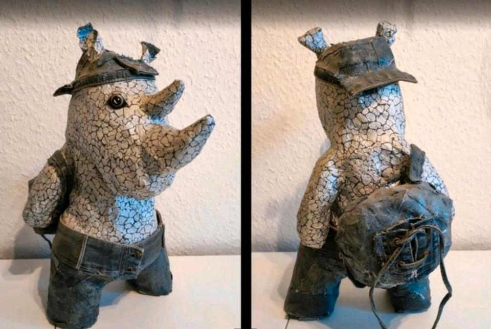 Nashorn - Skulptur, Figur, Papier, Jeans, Stoff, 3D Kunst, Unikat in Berlin