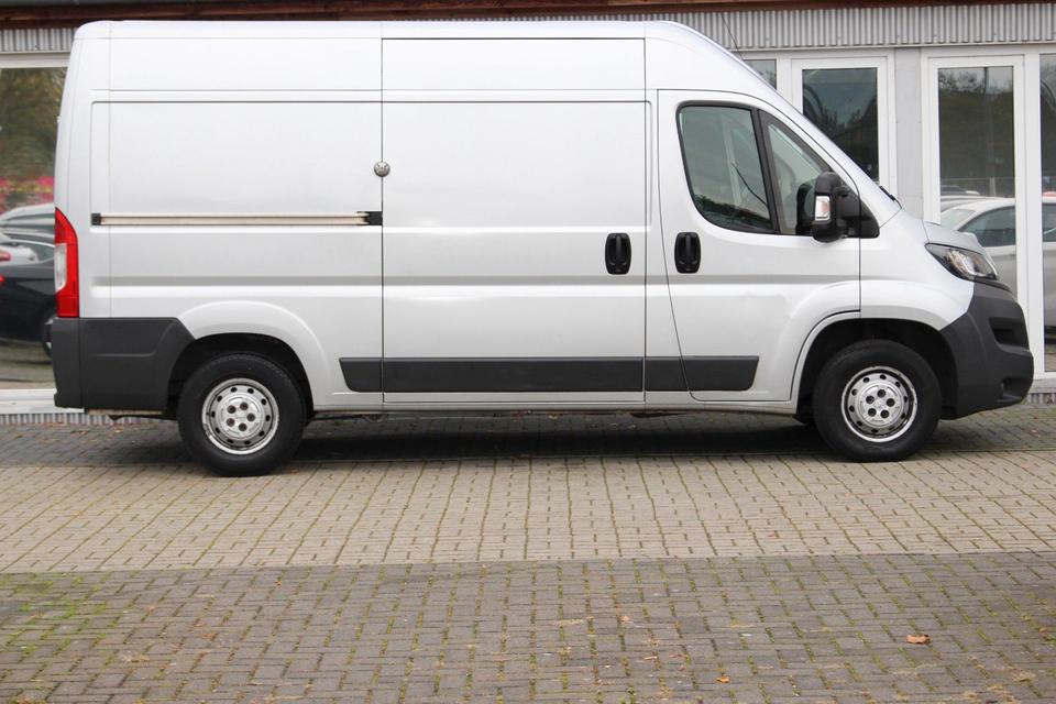 Peugeot Boxer Kasten L2H2 Pro BlueHDi 130+Klima+Tempomat in Berlin