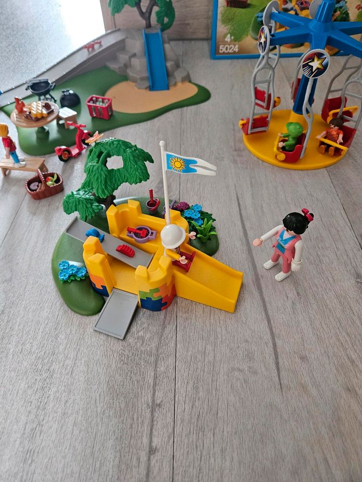 Playmobil City Life großer Spielplatz 5024 in Düsseldorf