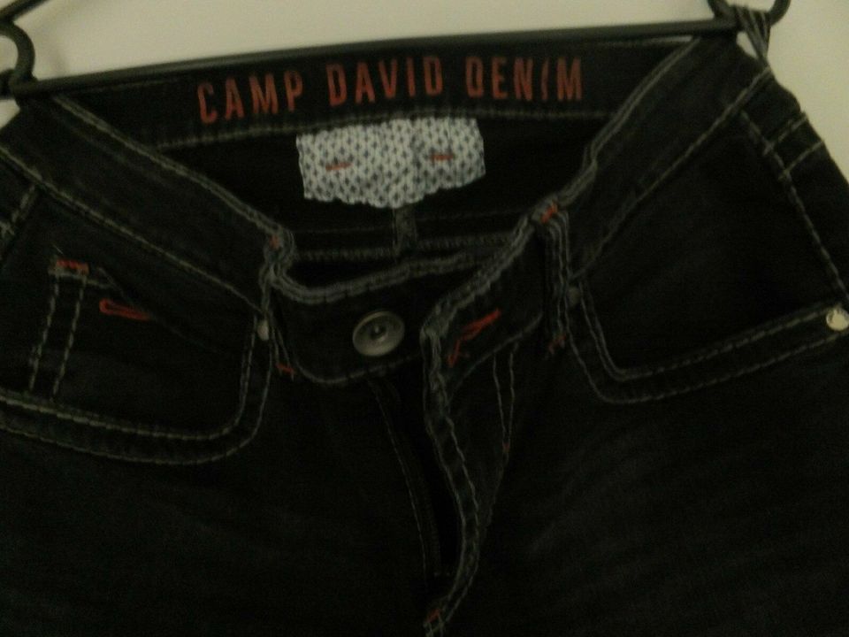 Camp David Jeans neuwertig in Bornheim