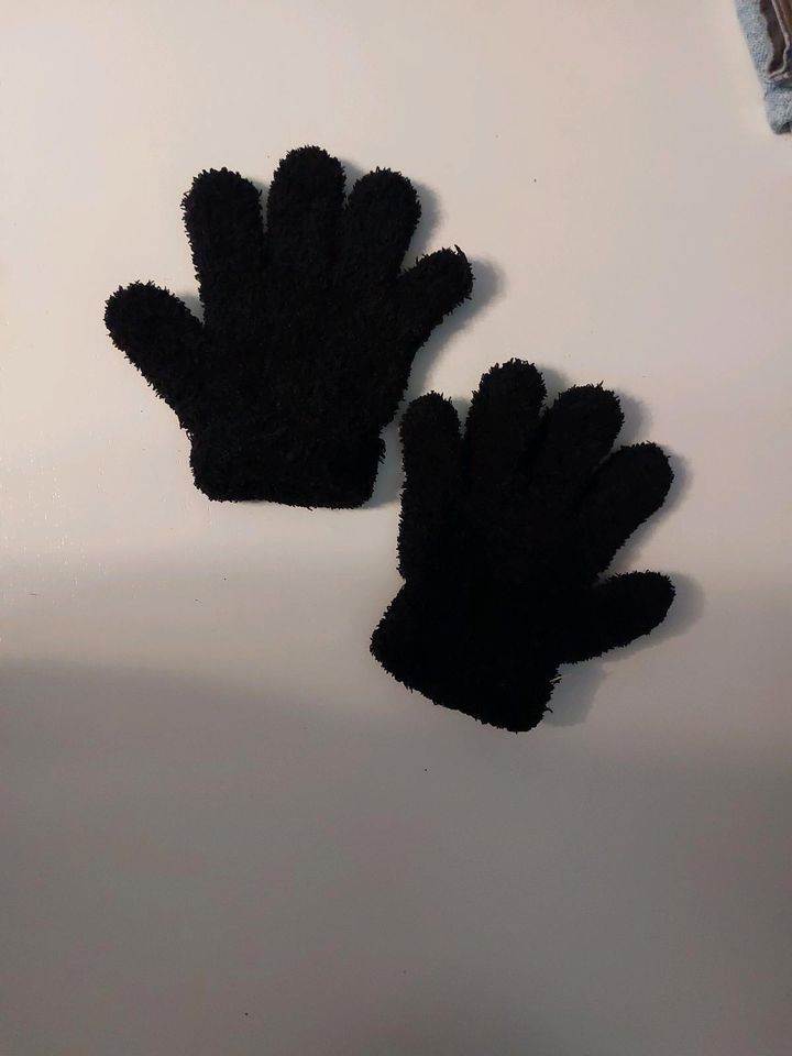 Mützen Kopfbedeckung Winter 50/52 Handschuhe Loop in Leverkusen