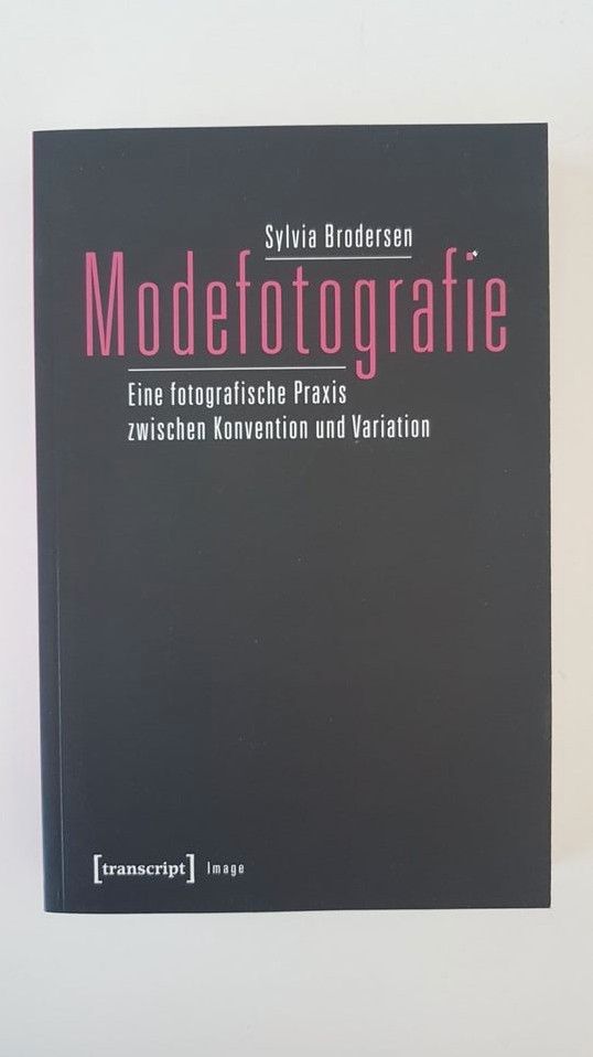 Modefotografie: fotografische Praxis zw. Konvention & Variation in Leipzig