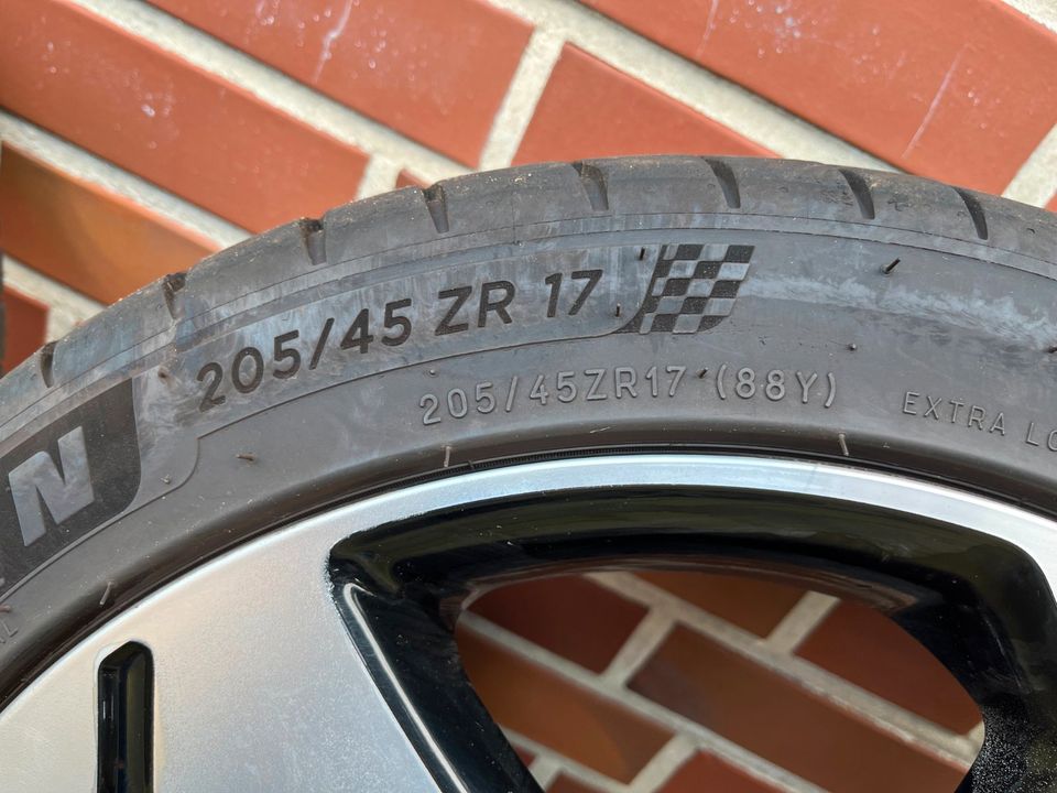 4x Sommerreifen m. Alu, Michelin Pilot Sport 205/45 ZR 17, 88Y in Viersen