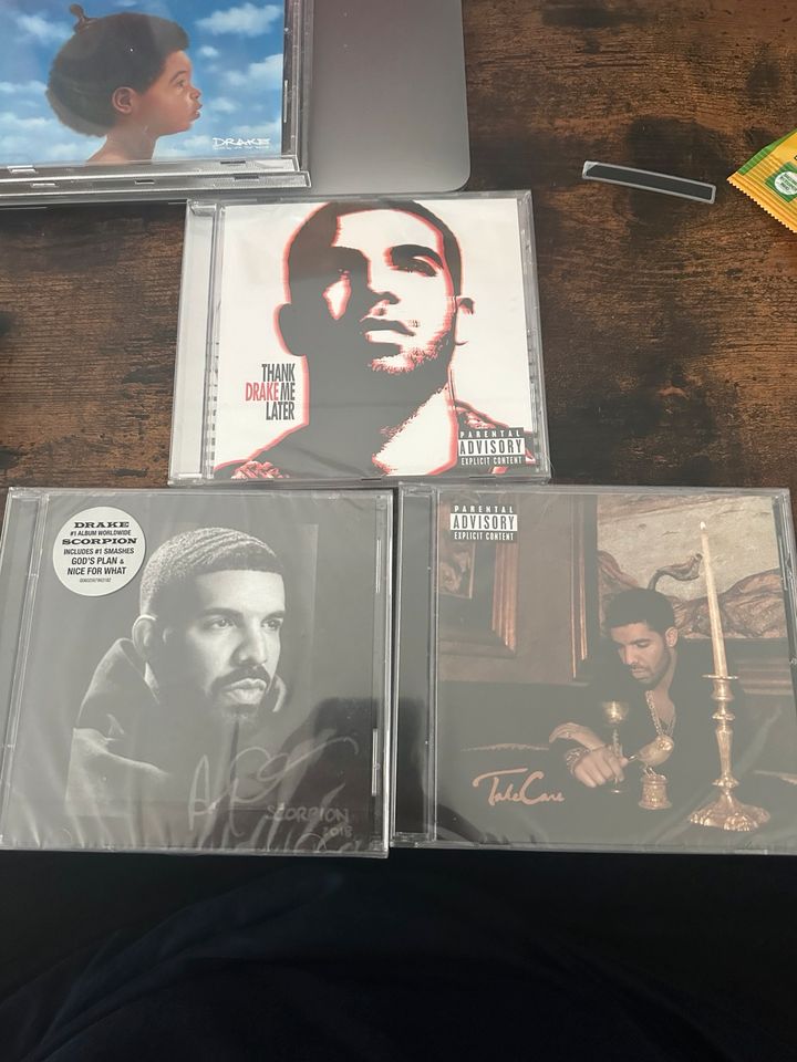 Drake Albums take care, thank me later , scorpion in Dortmund
