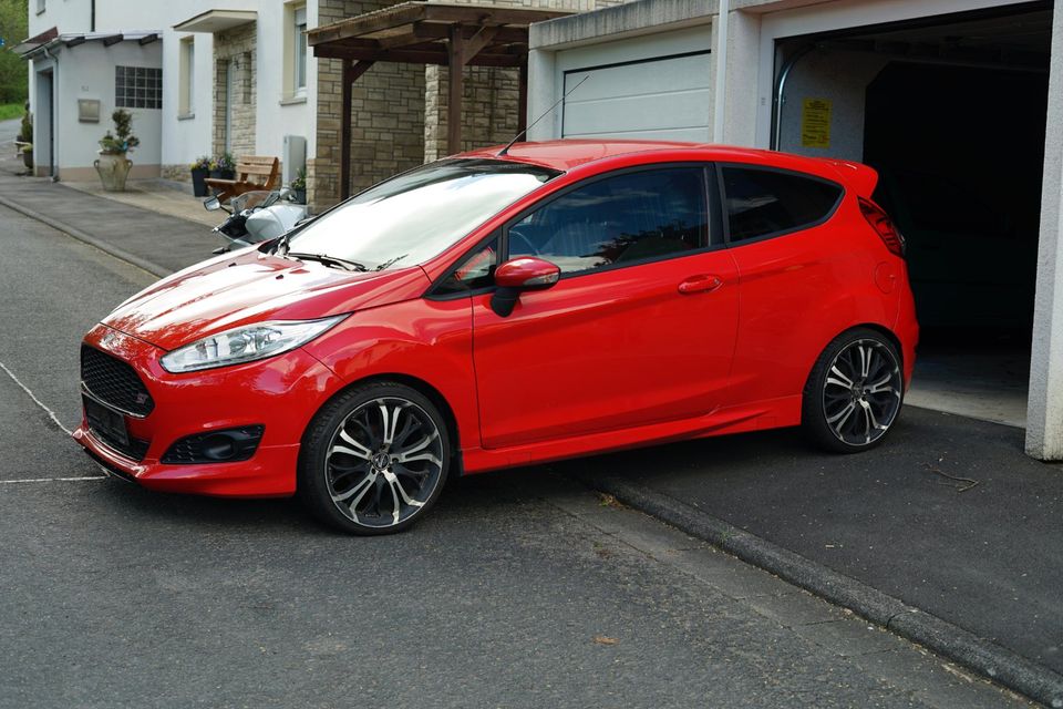 Ford Fiesta ST-Line, nicht fahrbereit in Breidenbach (bei Biedenkopf)