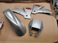 NEU Verkleidung KTM EXC Silber Grau 450 525 125 250 300 Dekor Hansestadt Demmin - Altentreptow Vorschau
