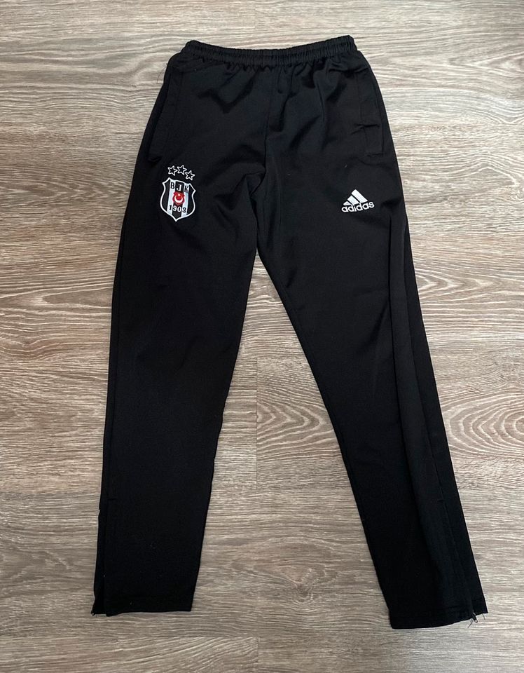 BEŞIKTAŞ - Trainingsanzug | Größe S | schwarz in Nürnberg (Mittelfr) -  Mitte | eBay Kleinanzeigen ist jetzt Kleinanzeigen