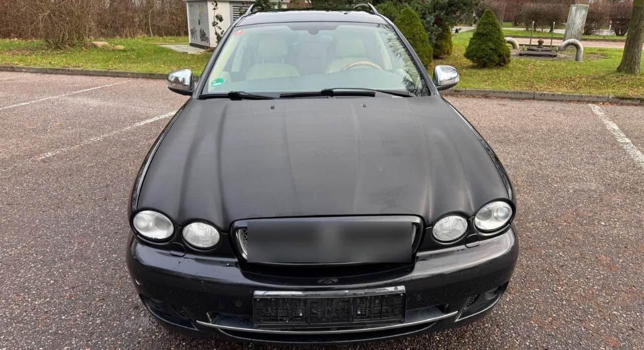 Abbildung des Autos Ich biete jaguar X-type