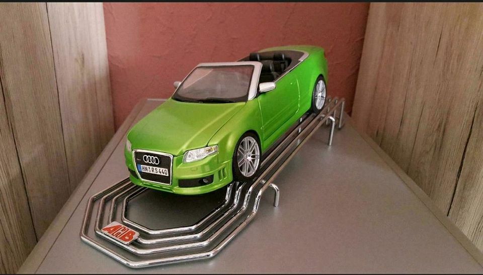 1:18 AUDI RS4 Cabrio für Tuning-Umbau auch Tausch RS6 in Boostedt