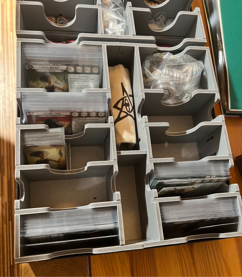 Arkham horror LCG - große Sammlung in Berlin