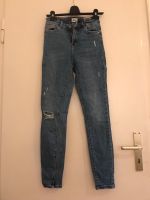 Zwei Jeans Hosen von Vero Moda und Only Niedersachsen - Lüneburg Vorschau
