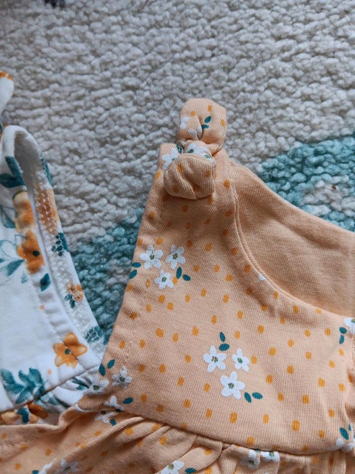 2 süße Baby Kleidchen Gr.74 von C&A in Sangerhausen