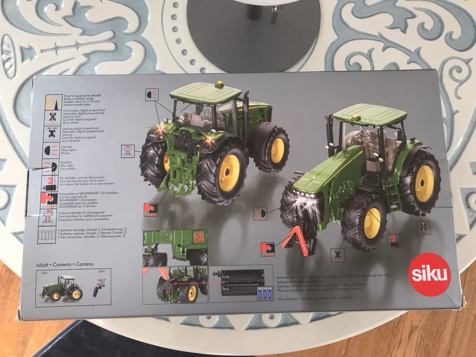 Siku 6881 Control32 John Deere 8345R Traktor TOP mit Verpackung! in Lohr (Main)