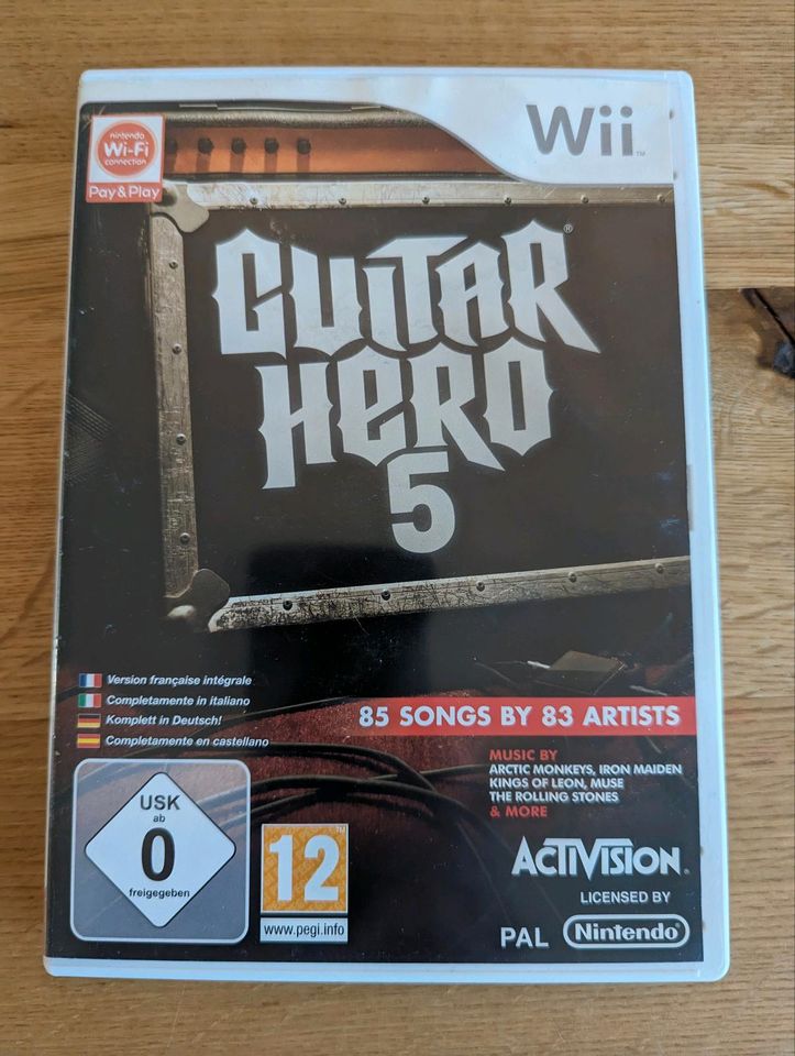 Nintendo Wii Spiel Guitar Hero 5 inkl Versand in Aschheim